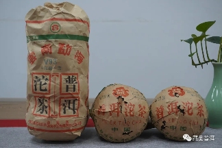 2005年勐海茶厂V93熟沱好喝吗？十年磨一剑，高端收藏型熟茶！