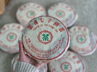 99傣文青饼详解:88青饼的传世嫡系产品,90年代7542收官之作! 99傣文青饼详解:88青饼的传世嫡系产品,90年代7542收官之作!