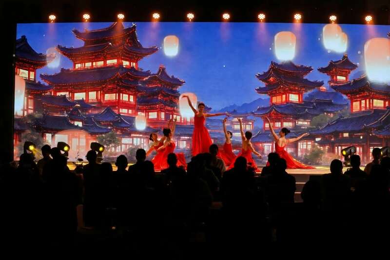 启天地,自成峰 大益蛇年生肖茶金蛇启天惊喜面世! brand_alt_mark