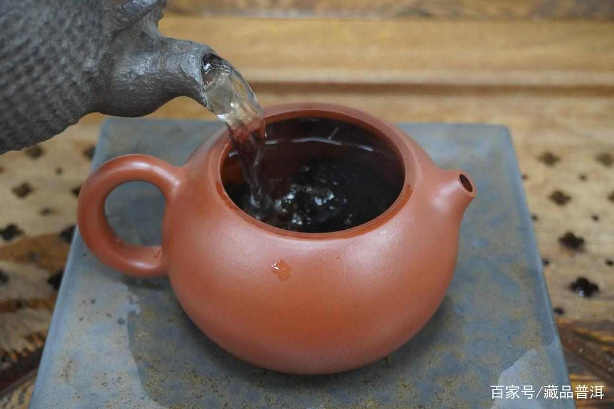 老熟茶怎么冲泡更好喝?以05年红大益7572熟饼为例,纯经验分享 老熟茶怎么冲泡更好喝?以05年红大益7572熟饼为例,纯经验分享