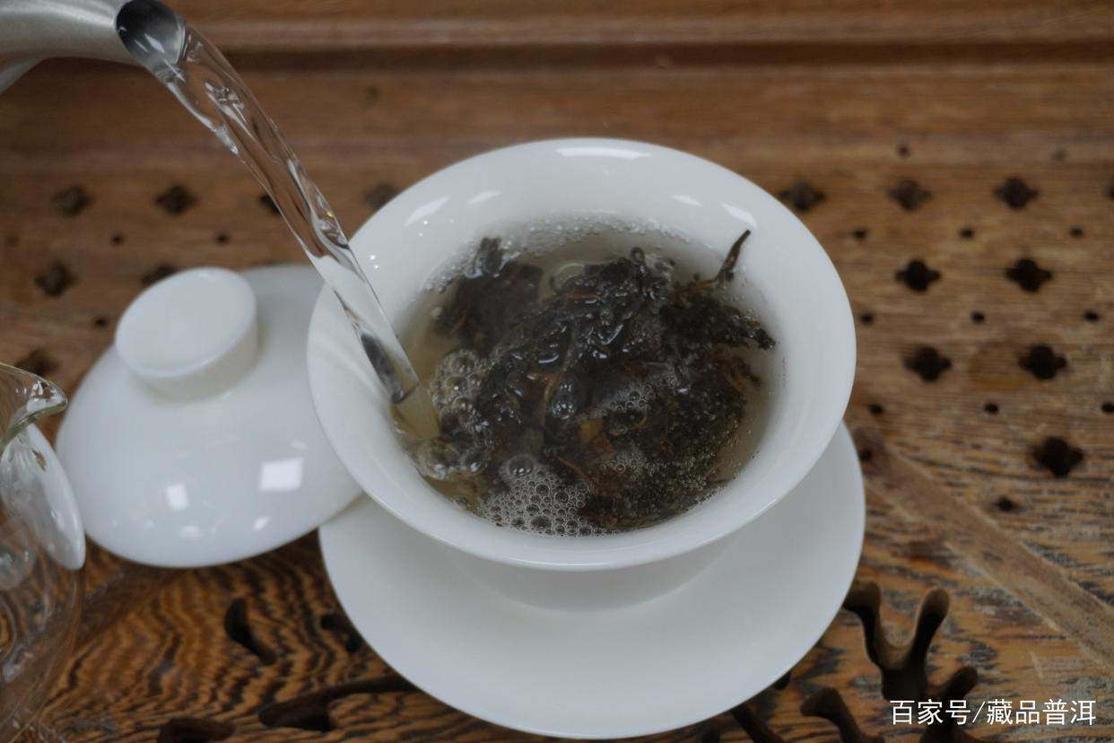 普洱茶盖碗:厚度选择与容量搭配指南 普洱茶盖碗:厚度选择与容量搭配指南