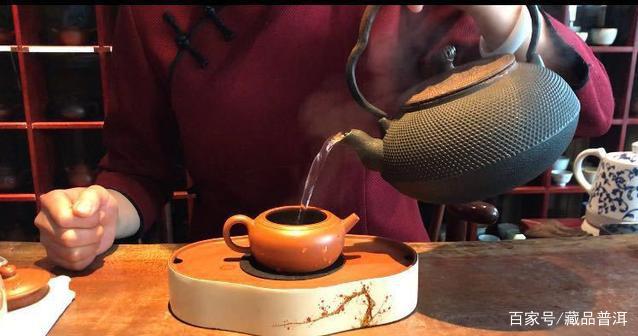 普洱茶冲泡技巧:紫砂壶、水温与出汤时间解析 普洱茶冲泡技巧:紫砂壶、水温与出汤时间解析