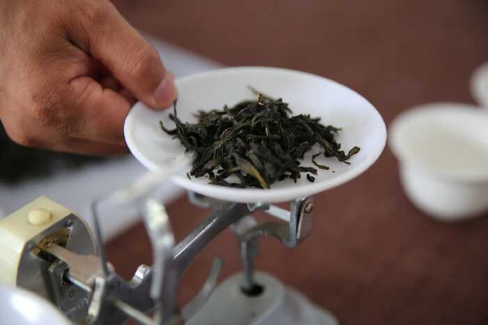 揭秘武夷岩茶独特的“上市时差”与“岩韵”密码 揭秘武夷岩茶独特的“上市时差”与“岩韵”密码