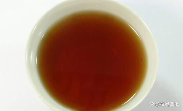 70年代初绿字黄印品鉴!黄印茶系年份最为久远,可谓茶中精品! 70年代初绿字黄印品鉴!黄印茶系年份最为久远,可谓茶中精品!