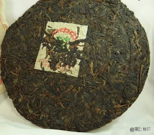 70年代初绿字黄印品鉴!黄印茶系年份最为久远,可谓茶中精品! 70年代初绿字黄印品鉴!黄印茶系年份最为久远,可谓茶中精品!