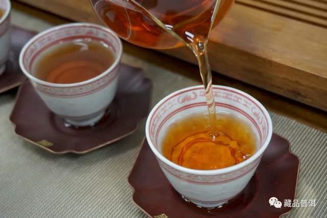 揭秘普洱老茶验货流程!掌握4个实用步骤,购买老茶更放心! 揭秘普洱老茶验货流程!掌握4个实用步骤,购买老茶更放心!