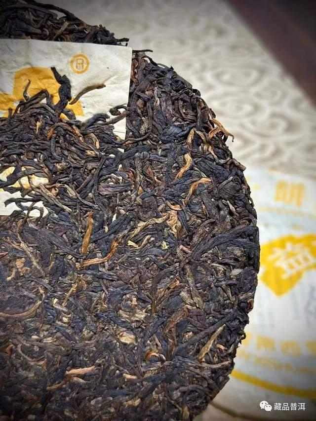 勐海茶厂定制茶三大经典系列解析：绿大树、大白菜与金银大益