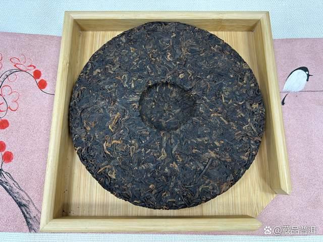 1801早春乔木熟饼：高端熟茶口感与收藏价值解析