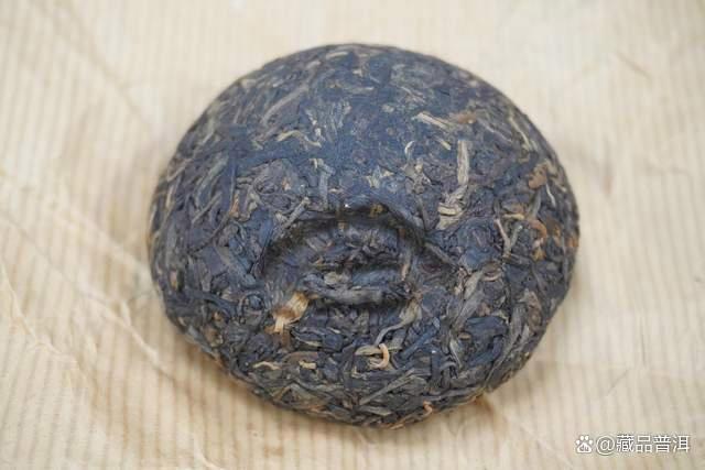 2000年下关绿盒甲沱深度解析,经典老生茶收藏价值 2000年下关绿盒甲沱深度解析,经典老生茶收藏价值