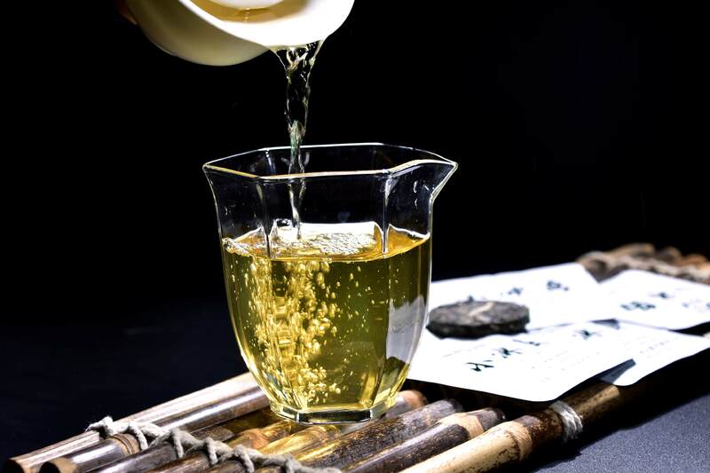 优质小冰岛生茶品质升级,拼配工艺焕发茶香魅力 一口入魂!寻觅小冰岛生茶的香甜甘爽!