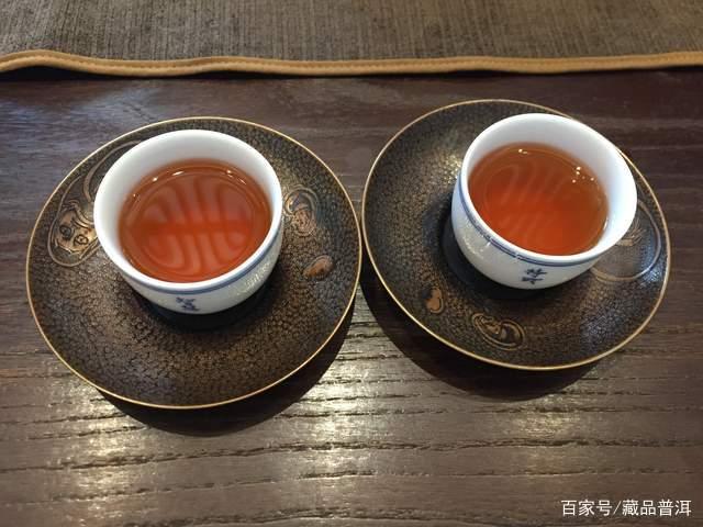 传统工艺铸就下关铁饼独特魅力 传统工艺铸就下关铁饼独特魅力