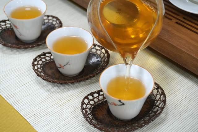 普洱茶包装出现棕褐色印记是什么？