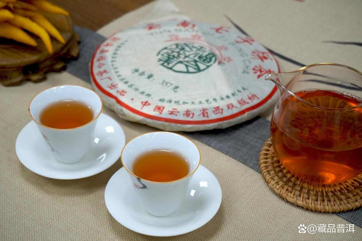 普洱茶紧压成型优劣势解析：散茶与饼茶如何选择