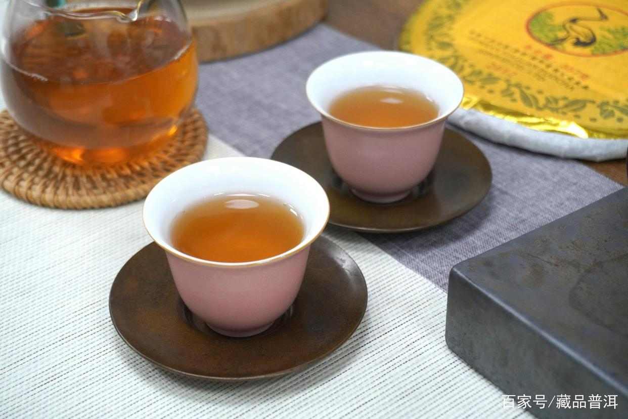 下关金丝饼陈化转化佳,蜜香甜柔口感醇厚 下关金丝饼陈化转化佳,蜜香甜柔口感醇厚
